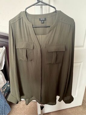 a.n.a Olive Utility Shirt